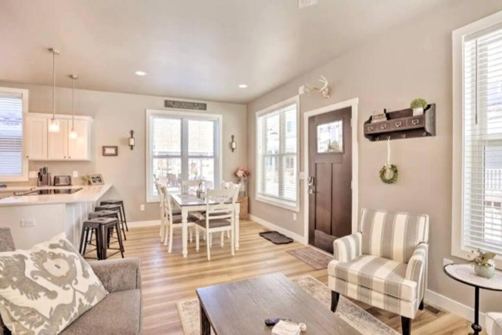 New! Cozy & Modern Spearfish Home Near Downtown! מראה חיצוני תמונה